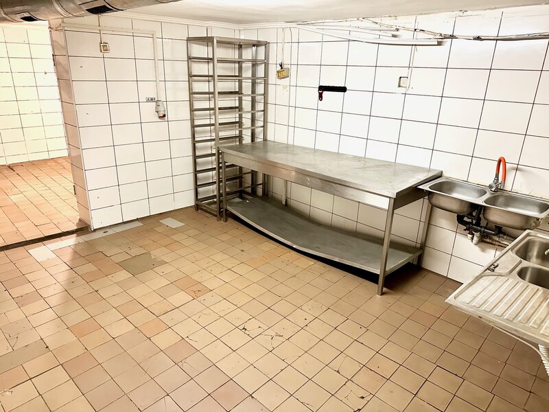 Piata Obor, Pantelimon (trafic), spatiu comercial 14 mp, stradal.