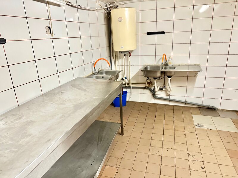 Piata Obor, Pantelimon (trafic), spatiu comercial 14 mp, stradal.