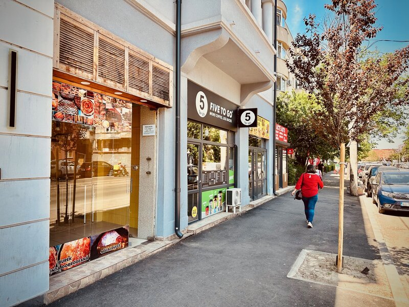 Piata Obor, Pantelimon (trafic), spatiu comercial 14 mp, stradal.